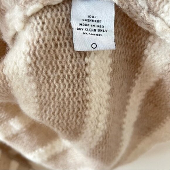 🎥 Guilty Party TV Show THE ELDER STATESMAN Cashmere Cardigan - Picture 8 of 11